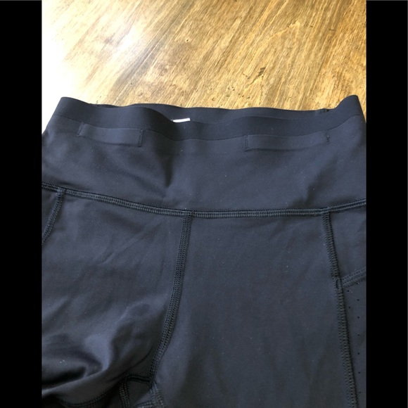 Lululemon tights 4 - Picture 7 of 8